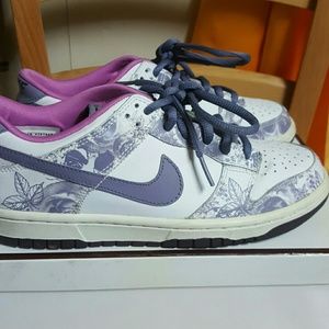 Nike dunks purple flower pattern